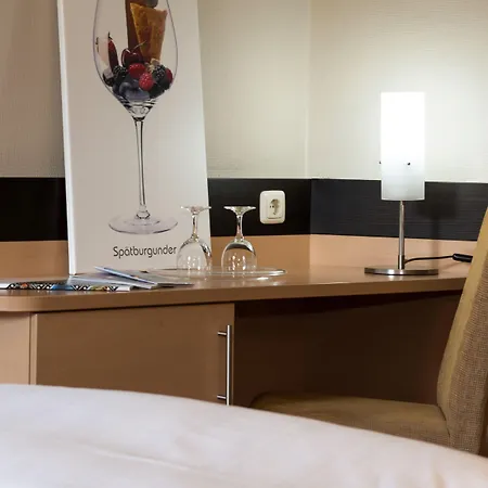 Rheinhotel Lamm Otel 3*