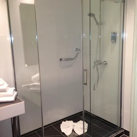 Otel Rheinhotel Lamm 3*