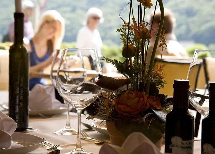 מלון Rheinhotel Lamm 3*